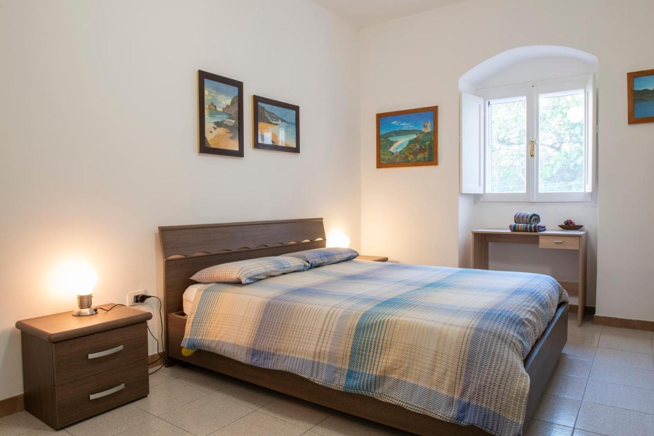 B.I.C. Bed and Breakfast Sassari Exteriör bild